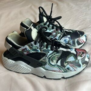 Nike Air Huarache Run - Marble Dye - Women’s Size 7